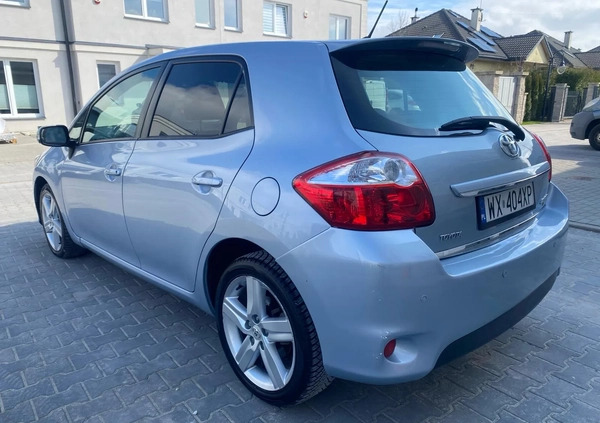 Toyota Auris cena 18900 przebieg: 249000, rok produkcji 2010 z Warszawa małe 191